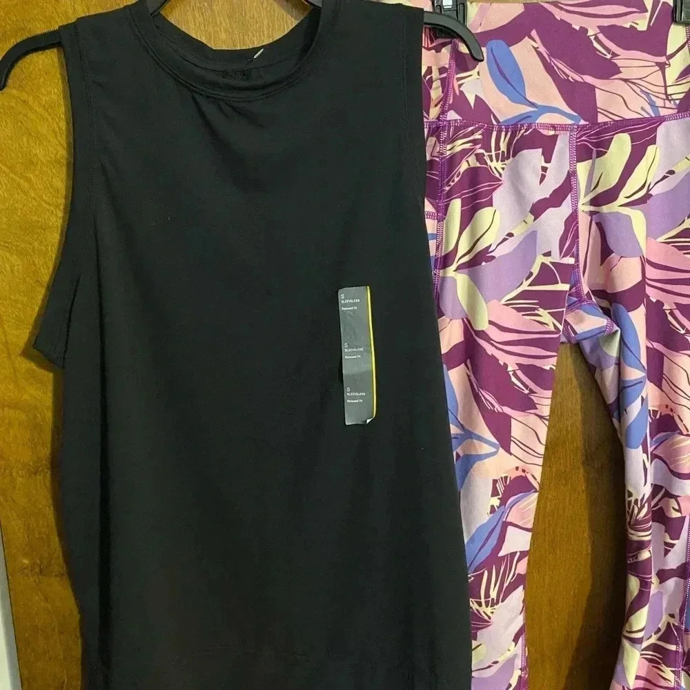 Women’s Activewear Leggings & T- Shirt – Size 8 /10 – Excellent Condition - - Picture 3 of 11